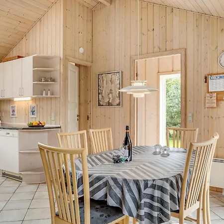 Amazing Home In Hemmet With Sauna *